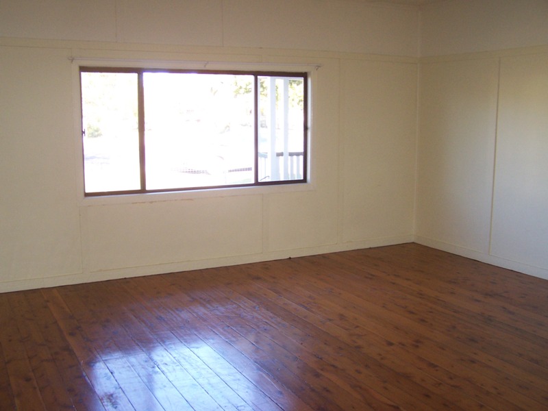 AFFORDABLE with LOCATION Picture 3