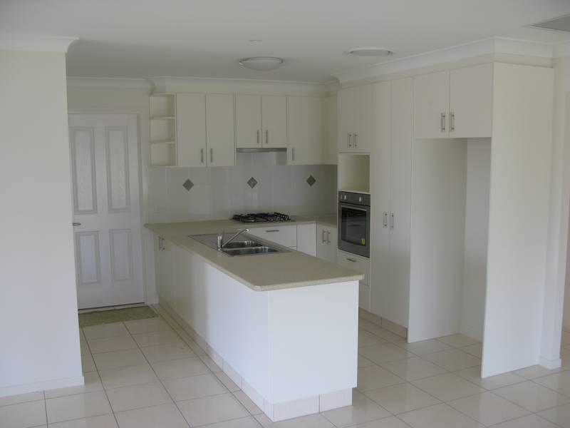 AS BIG AS A HOUSE Picture 3