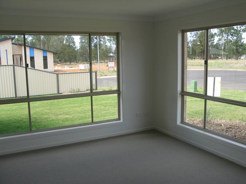 AS BIG AS A HOUSE Picture 2