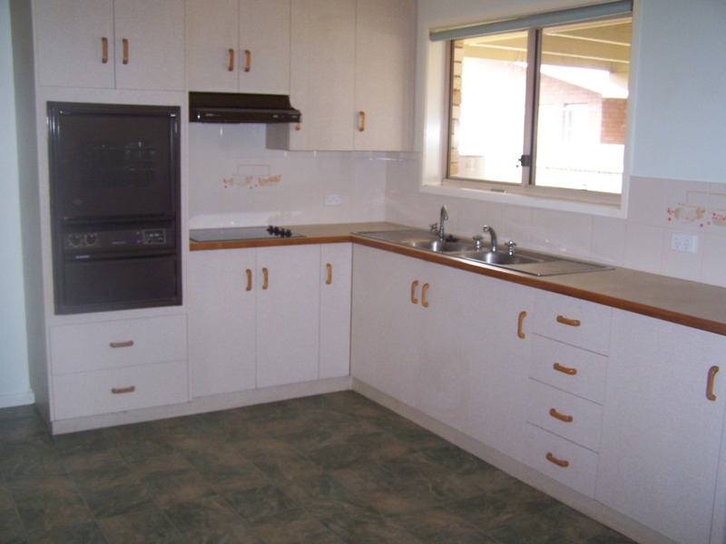 WHY RENT - VALUE FOR MONEY Picture 3