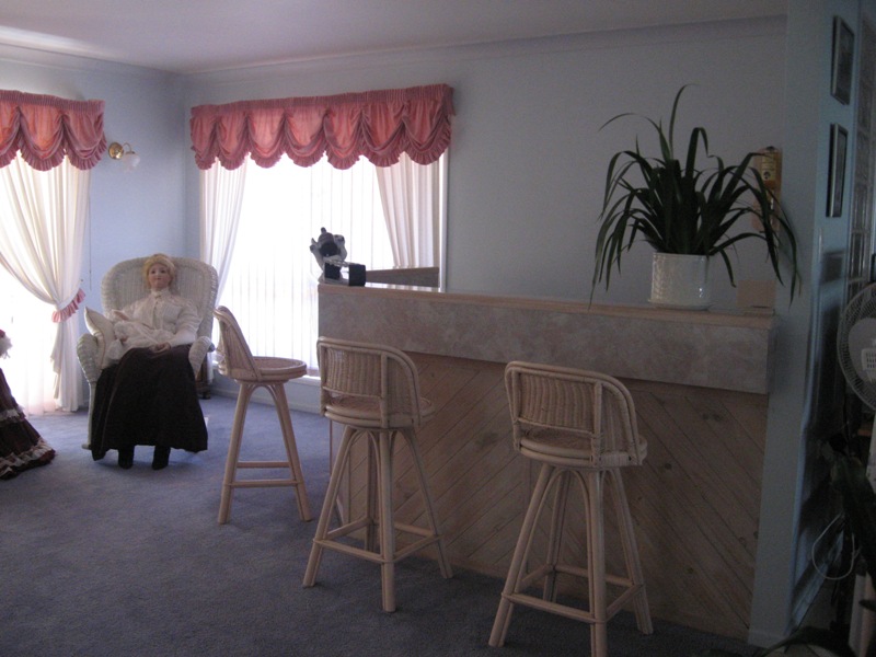 PEACEFUL FAMILY LIVING Picture 3