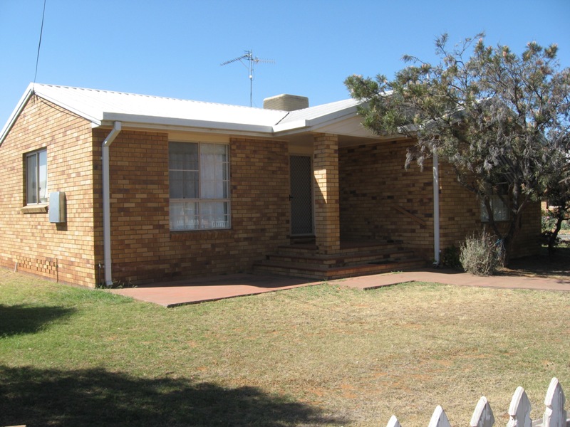 IDEAL INVESTMENT PROPERTY Picture 2