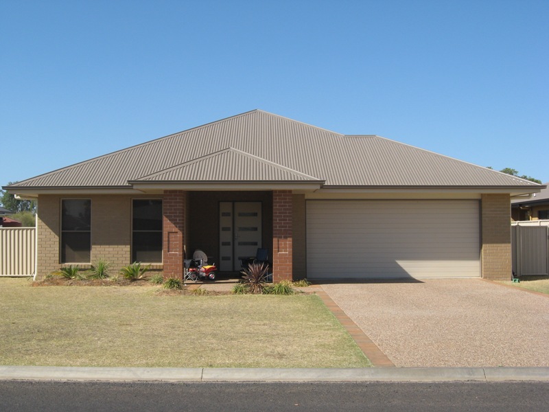 SMART HOME/GREAT INVESTMENT Picture 1