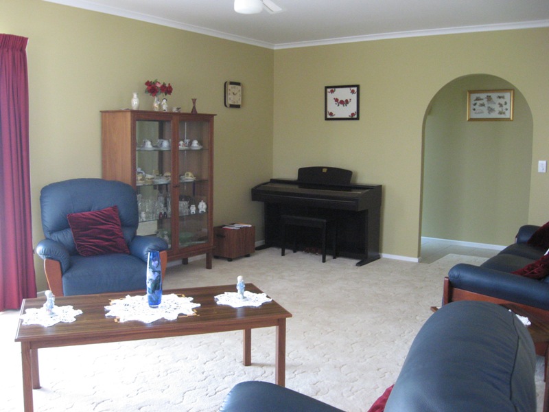 COMPLETELY PRIVATE ACREAGE RETREAT Picture 2