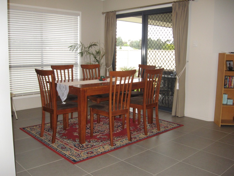 IMPRESSIVE HOME IN IMPRESSIVE ESTATE Picture 3