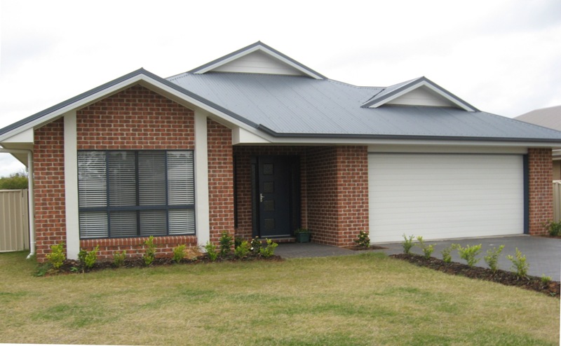 IMPRESSIVE HOME IN IMPRESSIVE ESTATE Picture 1