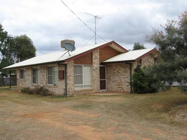 TIDY BRICK HOME Picture 1