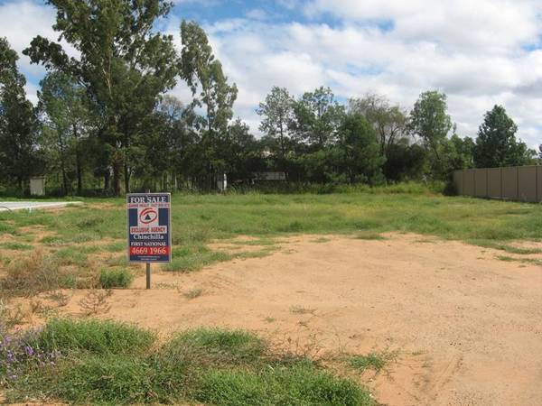 Price reduced - owners want it sold Picture 1