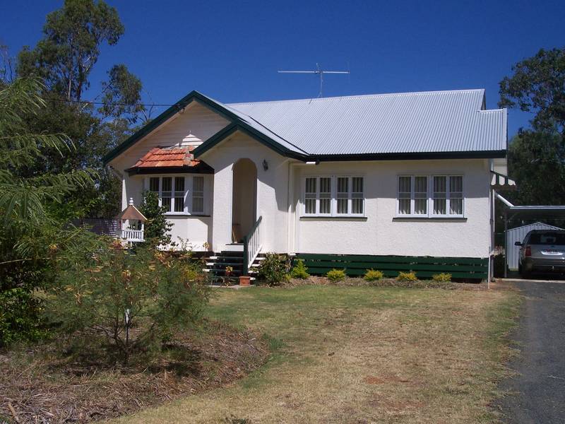 FOR RENT - Yard maintenance Included Picture 1