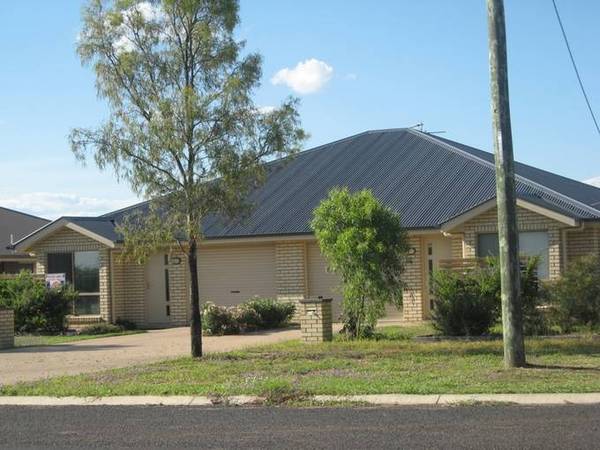 SUBURBAN
STYLE Picture 1