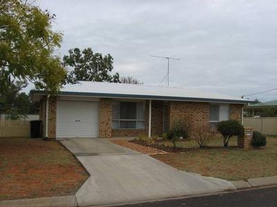 TIDY BRICK HOME Picture