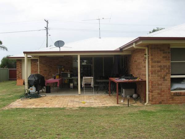 TIDY BRICK - TENANTED Picture 2