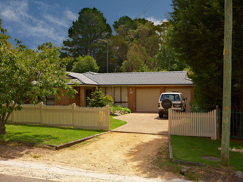 A master builder renovated this home! Picture 1
