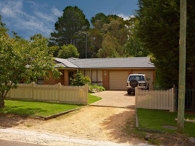 A master builder renovated this home! Picture