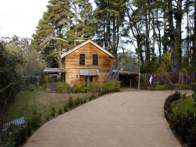 An original Cedar Barn Picture