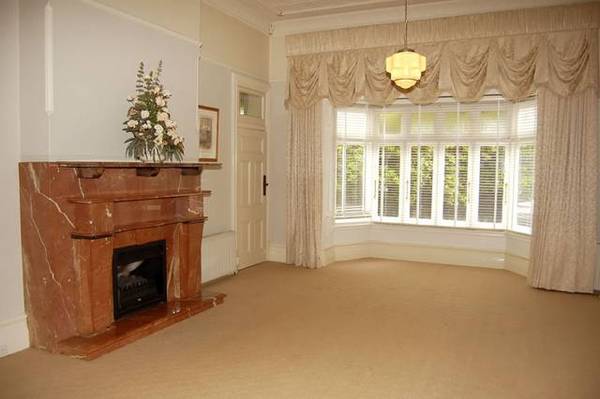 Leura's Grand Mansion Picture 3