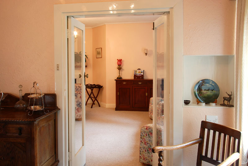 An Elegant Estate Picture