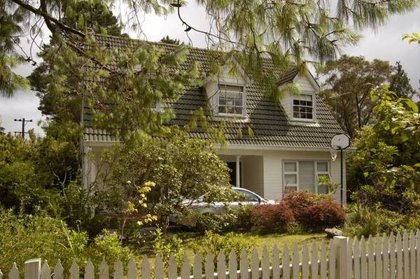 A Cape Cod with character! Picture 1