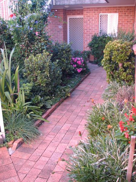 MOUNTAINVIEW RETREAT RETIREMENT VILLAGE Picture 1