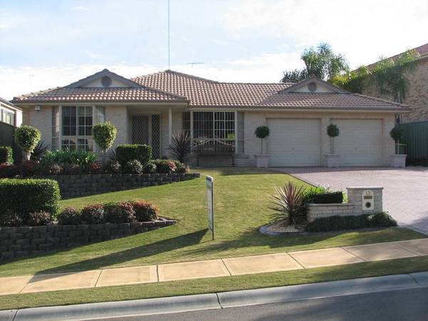 EASY ACCESS TO THE NORTHERN ROAD Picture 1