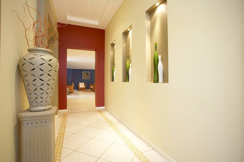 THE ULTIMATE ENTERTAINER Picture 2