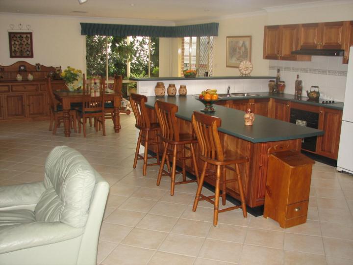 IMPECABLE IN EVERY WAY Picture 2