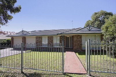 POPULAR 'ST ANDREWS' DRIVE Picture