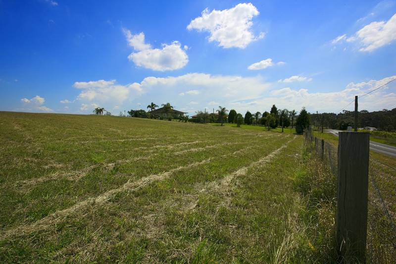 1 ACRE - ORCHARD HILLS Picture 1