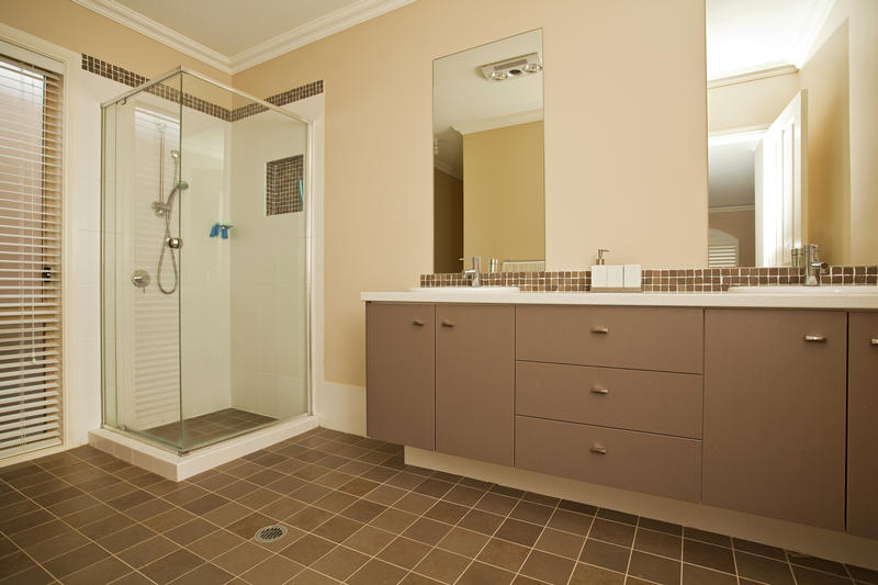 MEMPHIS WITH MOUNTAIN VIEWS Picture 3