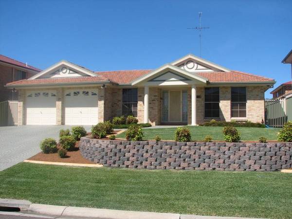 LIVING ON THE HIGH SIDE Picture 1