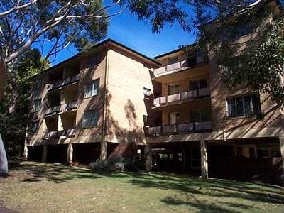 CONVENIENT LOCATION Open for inspection Monday 5th January, 2009 @ 12.30pm - 12.40pm Picture