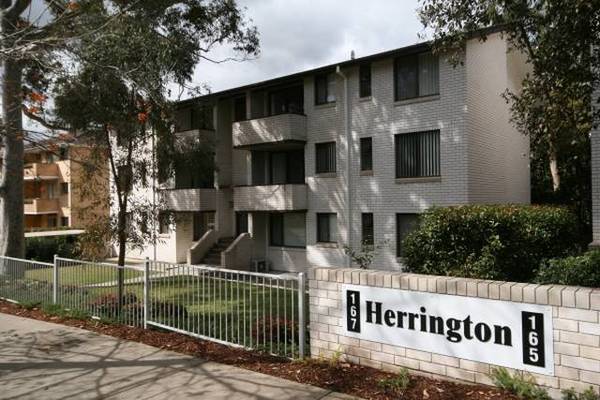 CLOSE & CONVENIENT Open for inspection Monday 3rd November, 2008 @ 12.00pm - 12.10pm Picture 1