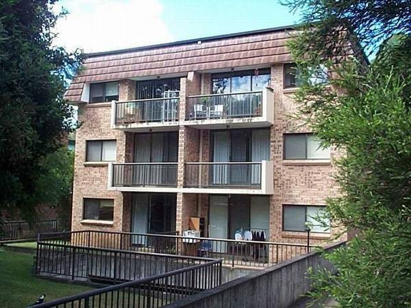 CLOSE AND CONVENIENT Open for inspection Monday 8th December, 2008 @ 10.45am - 10.55am Picture 1