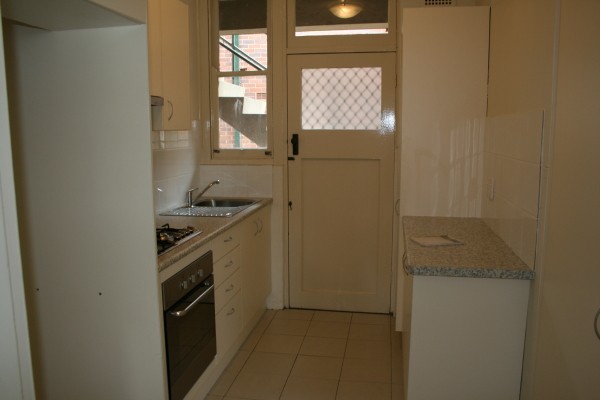 CLOSE & CONVENIENT Open for inspection Wednesday 10th December, 2008 @ 10.30am - 10.40am Picture 3