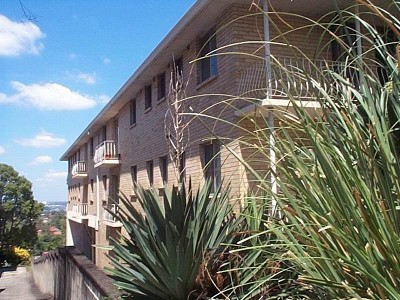 CONVENIENTLY PLACED Open for inspection Monday 2nd March, 2009 @ 12.00pm - 12.10pm Picture