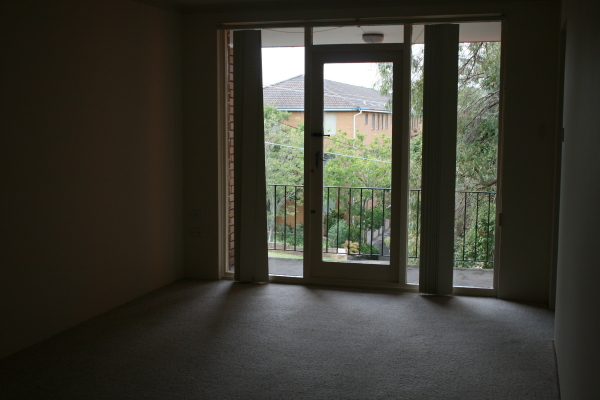 HANDY TO EVERYTHING Open for inspection Wednesday 14th January, 2009 @ 10.20am - 10.30am Picture 3