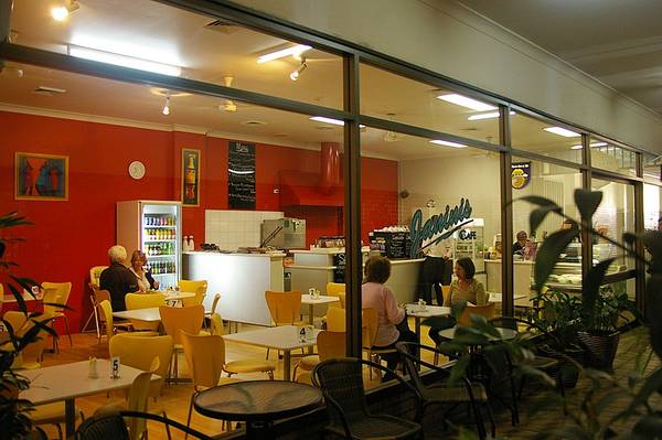 Janinis Cafe Picture 2