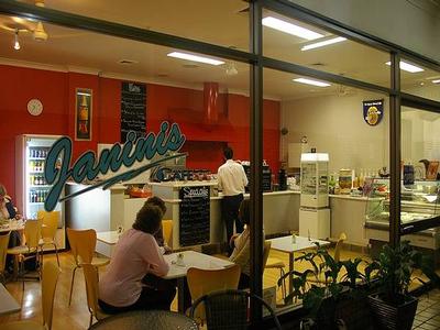 Janinis Cafe Picture