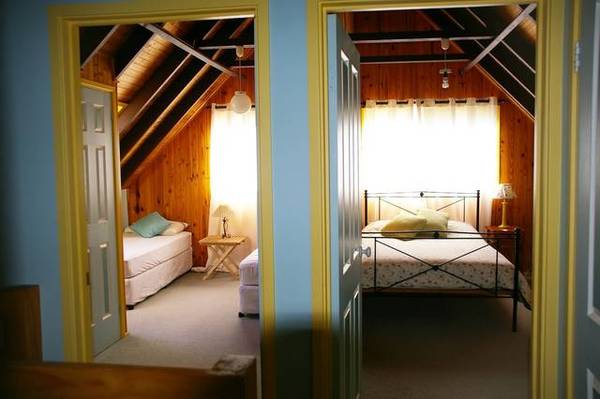 Perfect beachside setting Picture 3