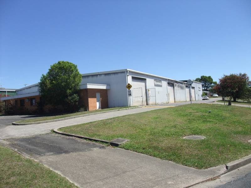 Brand New Industrial Wharehouse Picture 1