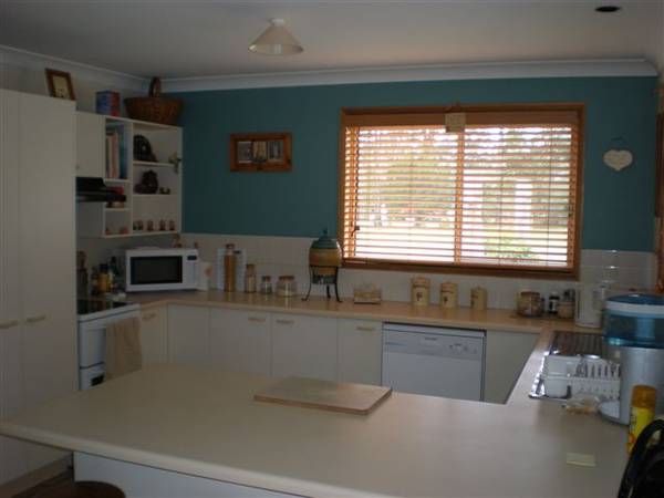 Rural Setting Handy to Town Picture