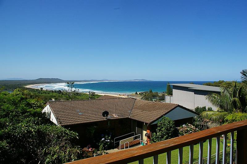 Prime Crescent Head Location with future potential Picture 3