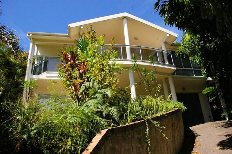 Breathtaking scenery from your tropical haven Picture 3