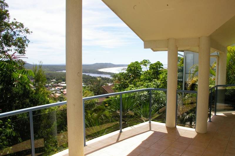 Breathtaking scenery from your tropical haven Picture 2