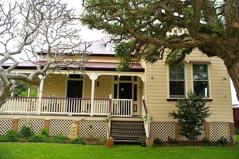 Nestled on the Riverbank Picture 1