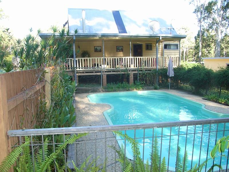 CHARM, CALM AND CONTENTMENT! Picture 2