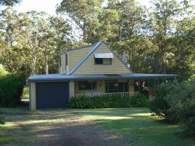 CHARM, CALM AND CONTENTMENT! Picture