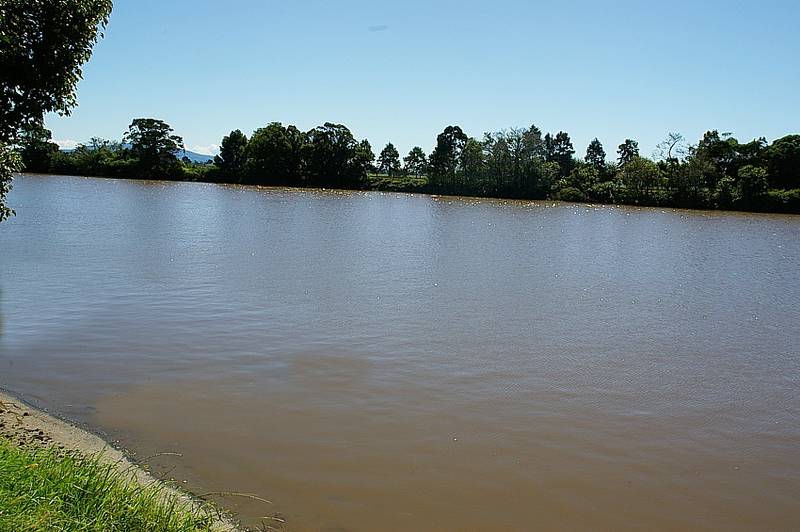 River front acres with deep water ocean access Picture 2