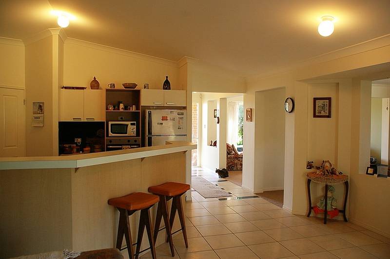 Stunning style and sophistication Picture 3