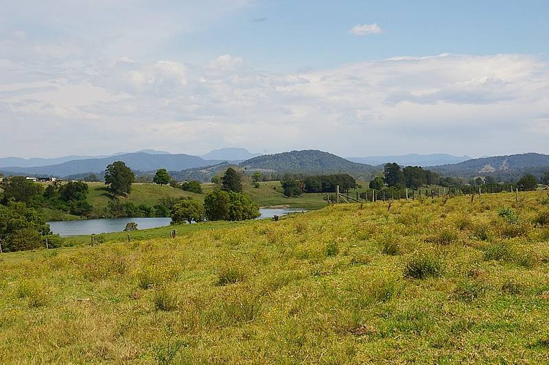 The perfect riverside rural location, close to all facilities Picture 2